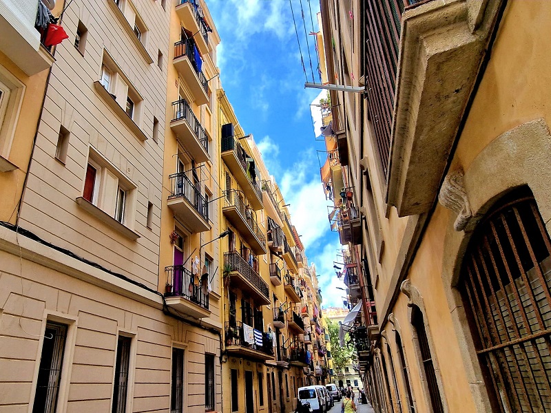 Fantástico inmueble exterior a calle, a 150 metros de la playa, en Barceloneta.