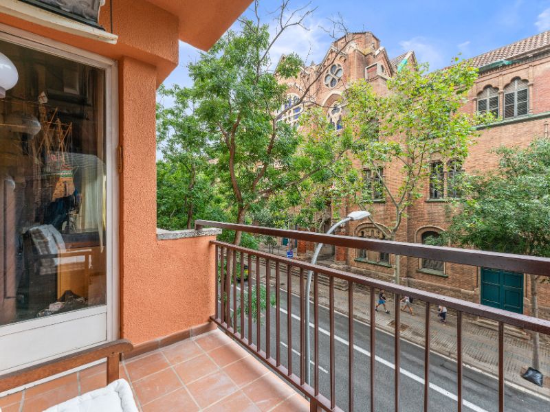 Oportunidad inmueble de 85m2 con vistas al Hospital Sant Pau